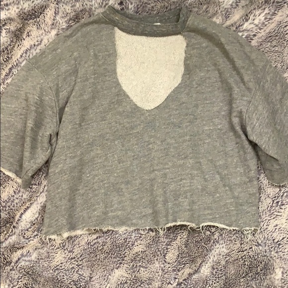 Urban Outfitters Cut Out Top - Picture 2 of 4